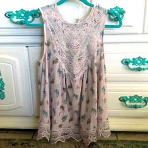 Beautiful lace floral sleeveless top